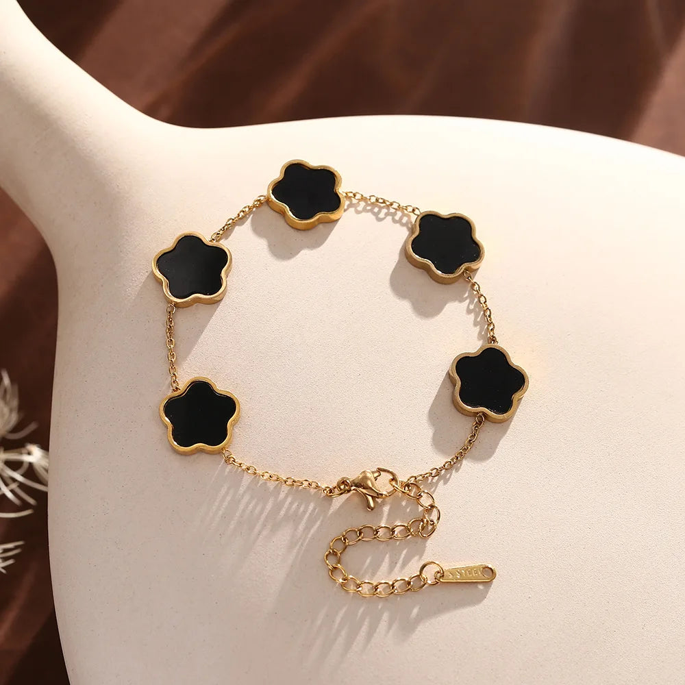 High Quality Five-leaf Flower Shell Stainless Steel Bracelet For Women Black And White Couple Holiday Bracelet Party Jewelry INS