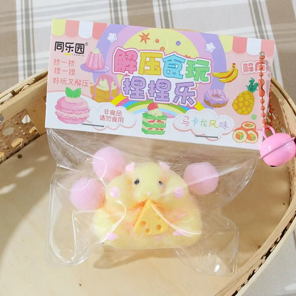 Random 1PC Pink White Capybara Squeezing Toys Squishy Toys Capybara Stress Relief Toys Pinch Stretch Decompress Stress Toys