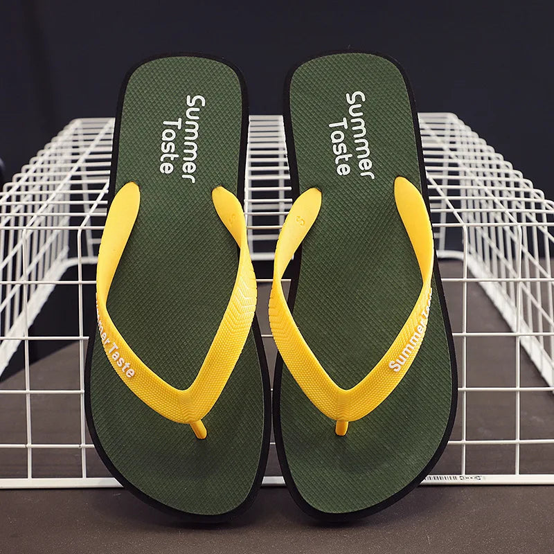 2022 Summer Flip Flops Men's Fashion Flip Flops Non Slip Bathroom Bath Slippers Beach Slippers Men Slippers Men Shoes