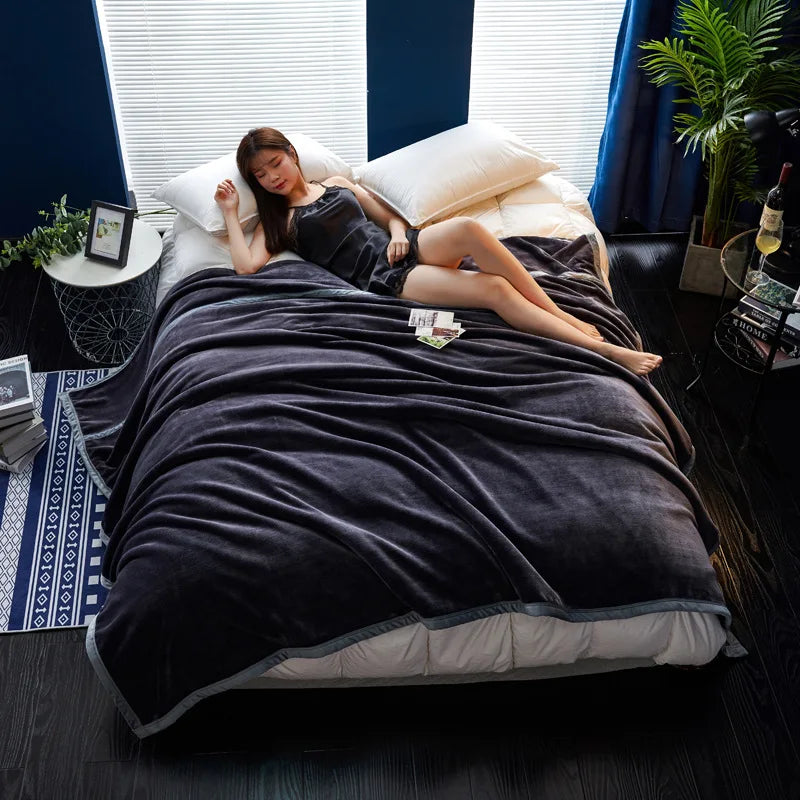 High Weight Flannel Blanket, Casual Solid Color Sofa Blanket, Thickened Warm Blanket, Winter Bed Sheet, Coral Fleece Blanket