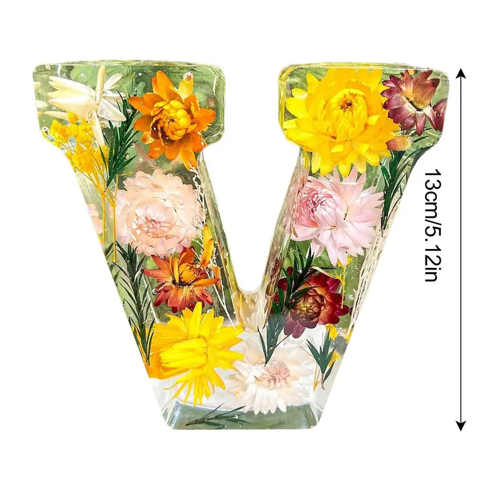 Floral 26 Letters Night Lights Decorative Resin Lamp with Initial Letter & Dry Flower Creative Table Light Night Lamp Glowing