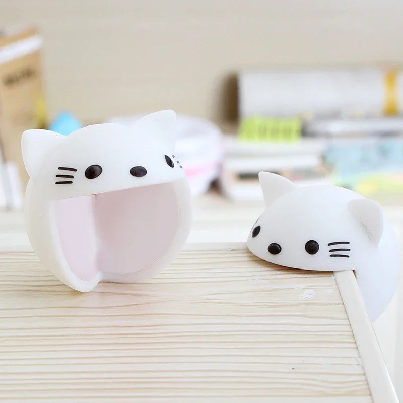 Cute Cartoon Baby Safety Furniture Corner Guards Soft Child Baby Safety Silicone Table Desk Corner Protector Edge Cover