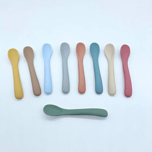 Silicone Baby Learn To Eat Spoon Small Curved Spoon Soft Rubber Feeding Silicone Cutlery Baby Training Spoon
