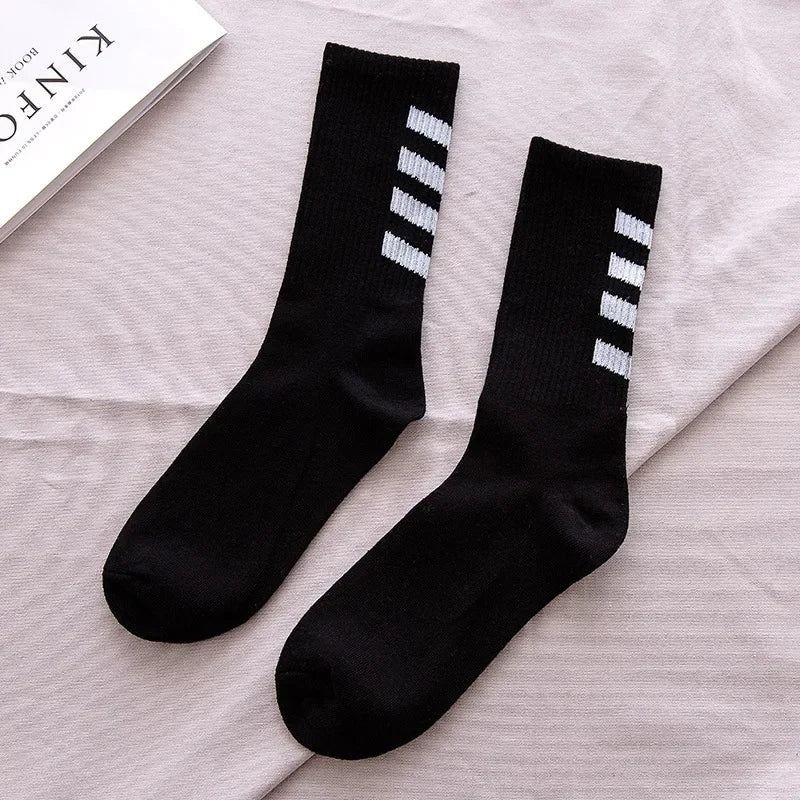 2pairs new fashion sports black striped men's socks sports high tube socks stockings men's casual style running short socks