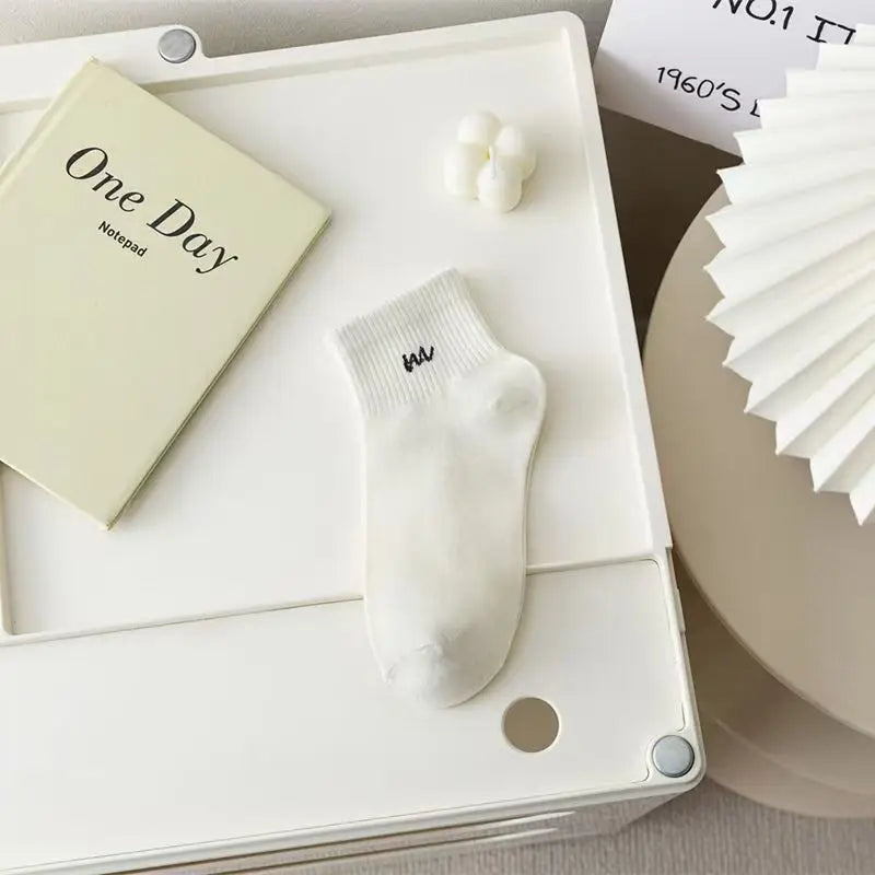 5 pairs of short sports socks for one sale, comfortable and breathable short socks sock