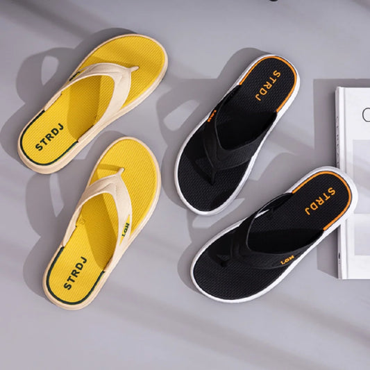 Men's Summer Flip-flops with Anti-odor and Anti-slip Features As Well As Fashionable Super Soft-soled and Trendybeach Flip-flops