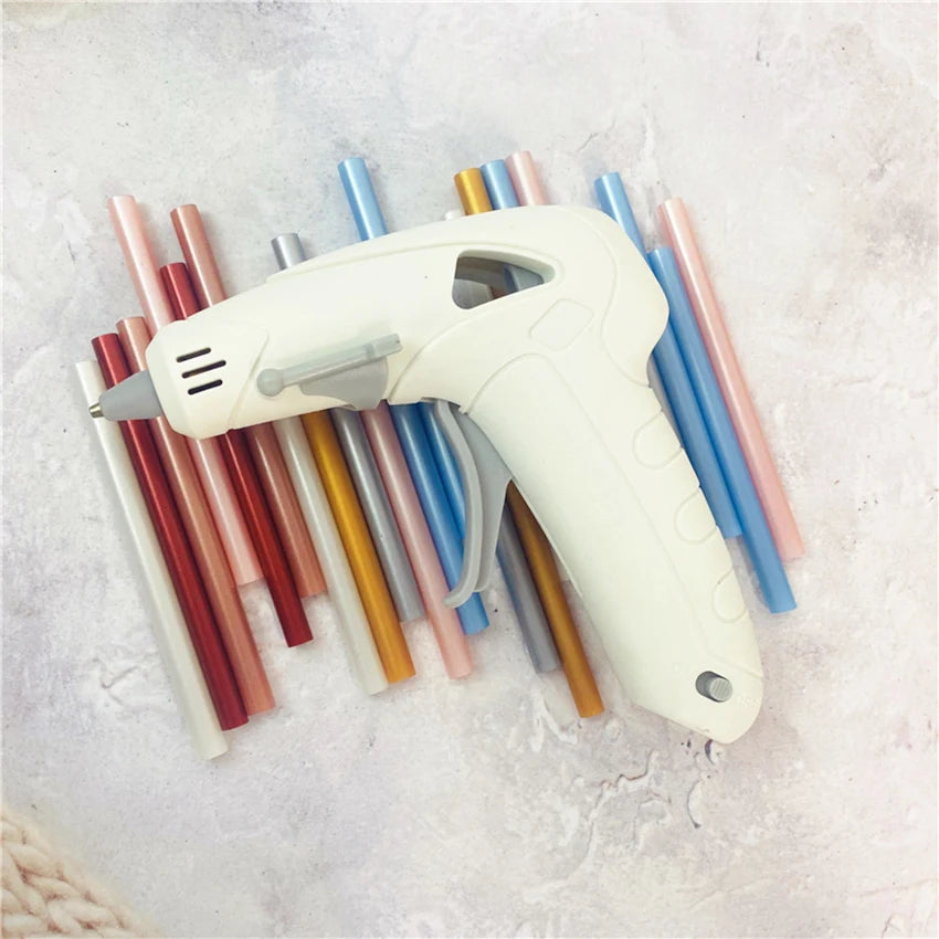 Cordless Hot Melt Glue Gun, USB Powered, 30 Sticks, for DIY, Arts and Crafts Projects, Sealing, 20W