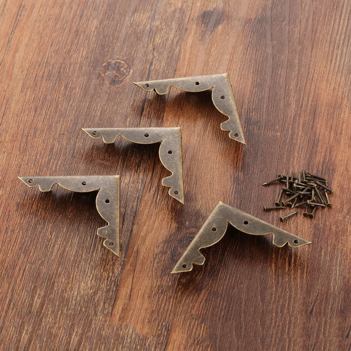 4pcs 46*46mm Antique Bronze Corner Protector Guard Metal Crafts Decorative Bracket For Furniture Hardware