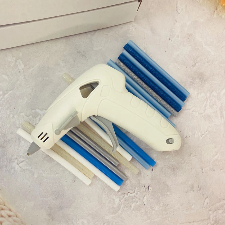 Cordless Hot Melt Glue Gun, USB Powered, 30 Sticks, for DIY, Arts and Crafts Projects, Sealing, 20W