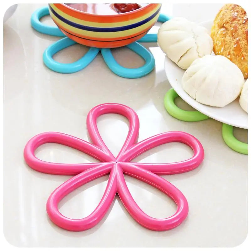 Home kitchen appliances creative Bowl Pad practical small kitchen tools kitchen Cinquefoil style Anti-hot Pot Pad
