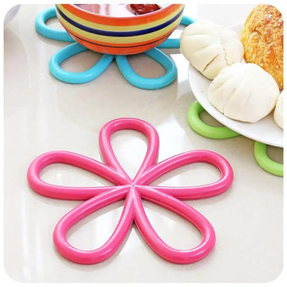 Home kitchen appliances creative Bowl Pad practical small kitchen tools kitchen Cinquefoil style Anti-hot Pot Pad