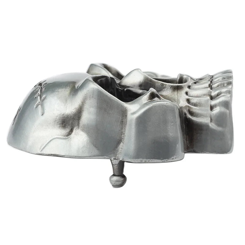 The scalp skull buckle head smooth alloy buckle