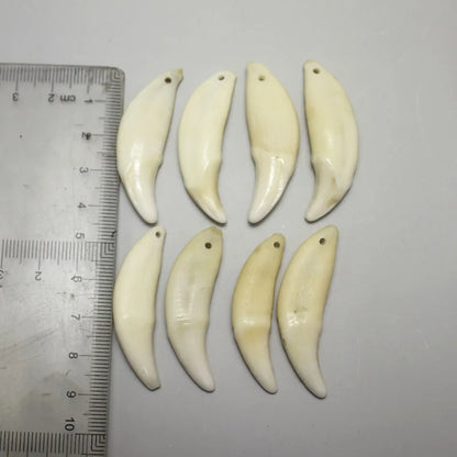 Wolf Teeth Pendant Wholesale Teeth 4 pcs Retro White&Black Teeth Jewelry Accessories Resin High Imitation  