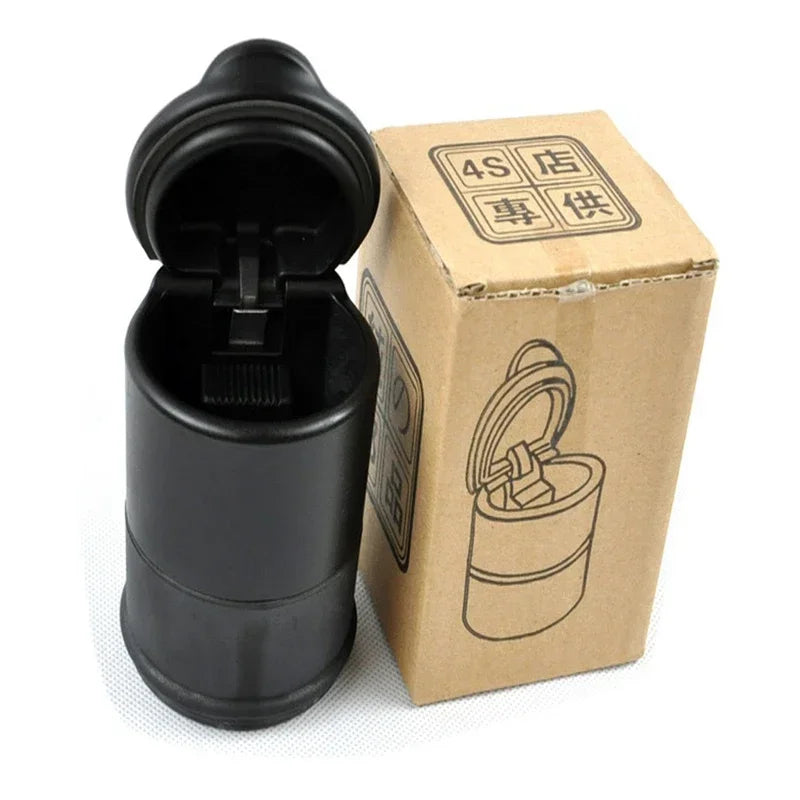 Car ashtray large capacity, convenient, compact and does not take up much space, so the car can be suitable for all models.