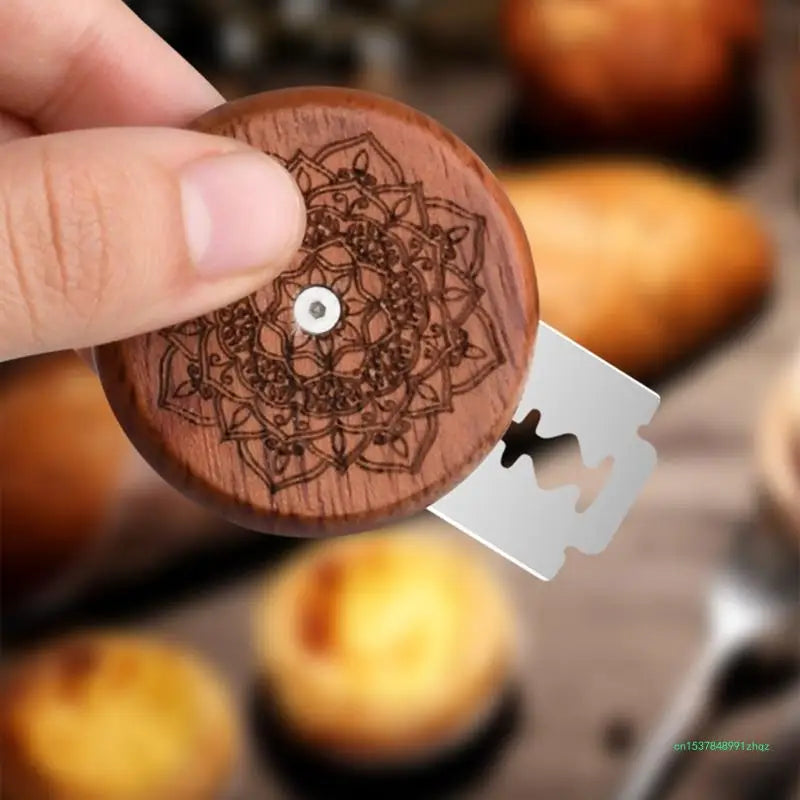 Bread Lame Dough Scoring Tool for DIY Sourdough Bread Bakers Bread Lame Cutter Tool Cutting Bread Scoring Knife Bakers