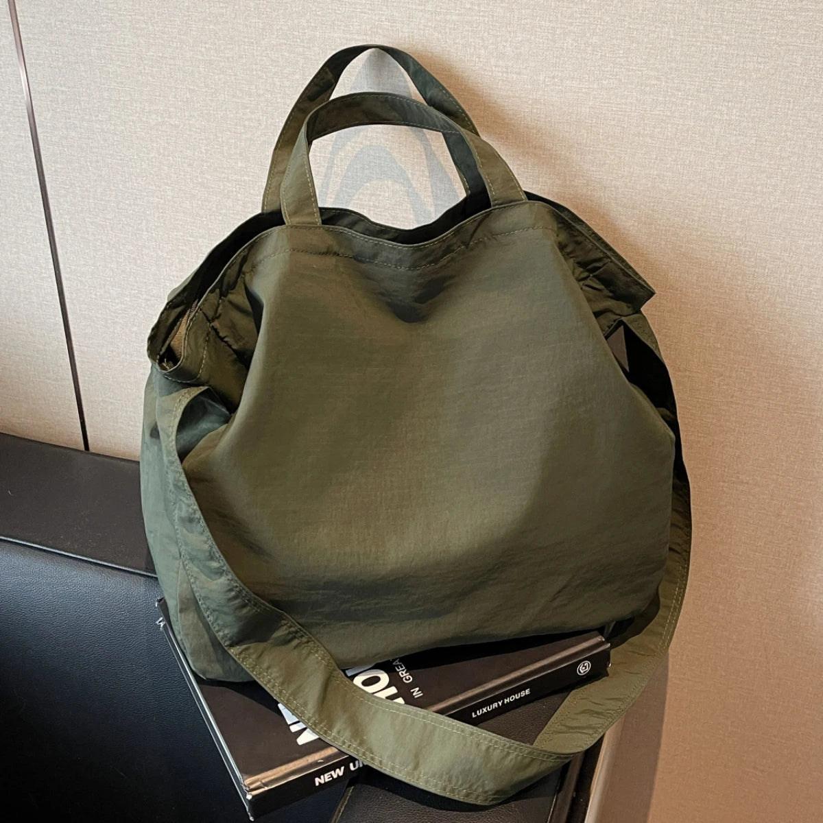 Tote Bag for Women 2025 New Large-Capacity Canvas Shoulder Bag Commuter Computer Bag Large Bag Handbag Korean Style Work Class Travel Play Shopping Shopping