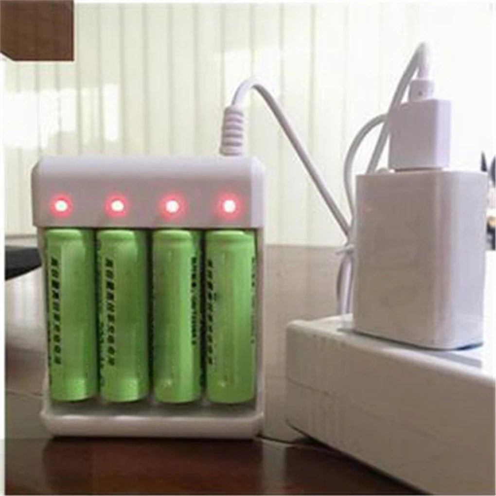 New high-speed USB 3/4 slot fast rechargeable battery charger short circuit protection AAA and AA rechargeable battery station