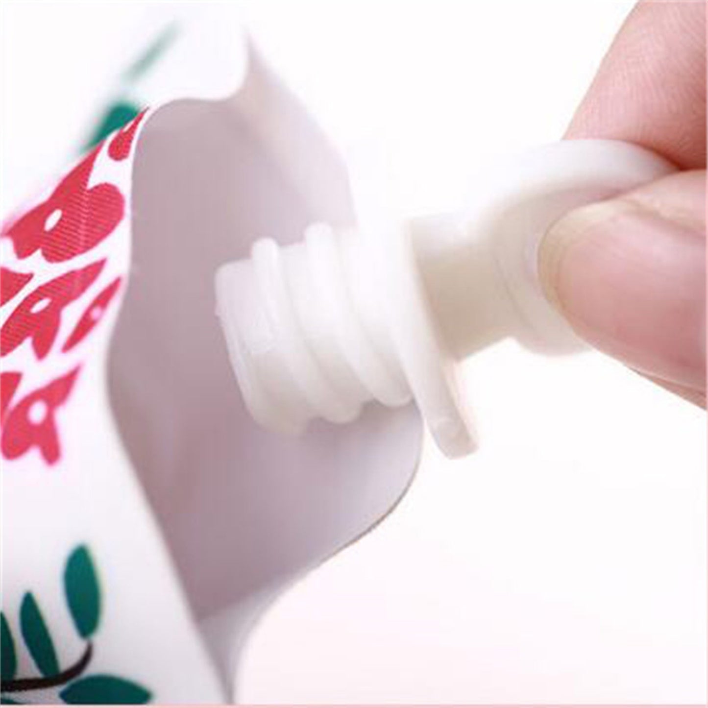 Top Selling Water-filled Hot Water Bottle Portable Water Hot Water Bottle Small Hot Water Bag Household Merchandises