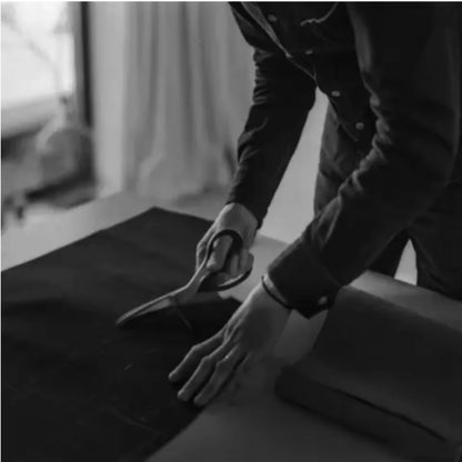 Tailored Three-piece Suit Men‘s Designer Clothe Formal Jacket with Peak Lapel for Celebrities Customized on Demand Men Clothing