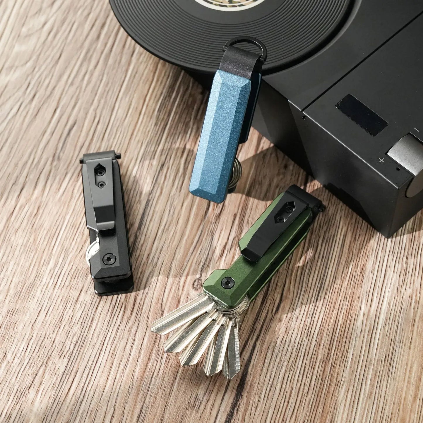 Key Organizer Minimalist Innovative Keyholder Compact Keys Organizer Smart KeyChain Secures 2-5 Keys