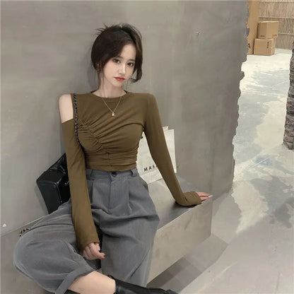 Women's T Shirts Off Shoulder Tees Sexy Plain Slim Black 2024 Tshirts 2000s Trend Female Tops Cool Wholesale Clothes Alt New In