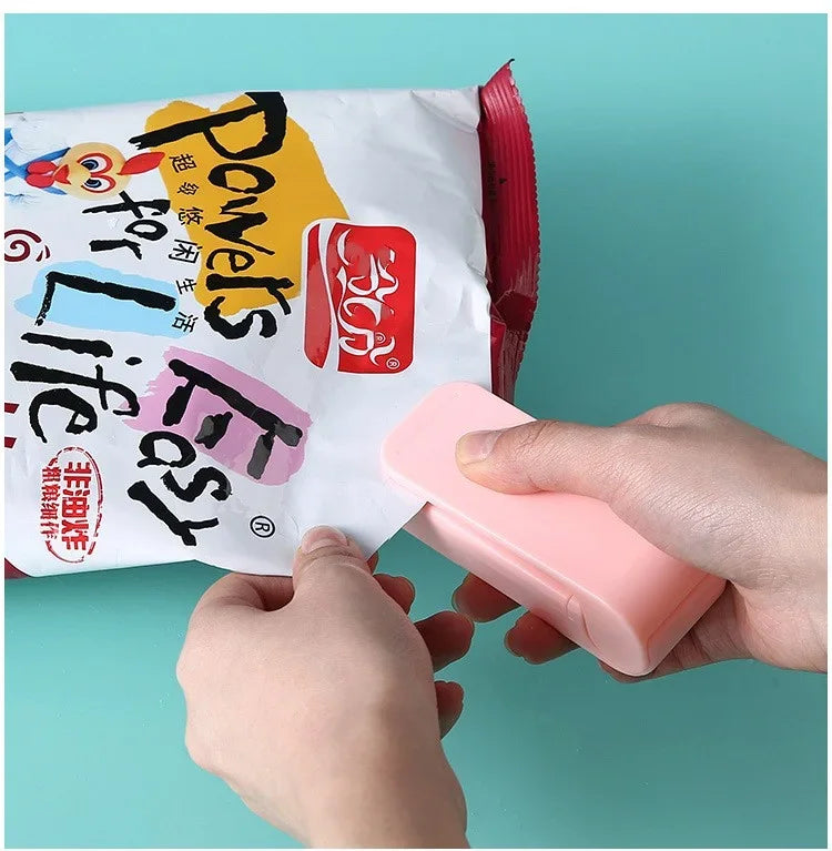 Portable Bag Heat Sealer Plastic Package Storage Bag Clip Mini Sealing Machine Handy Sticker Seal for Food Snack Kitchen Gadget