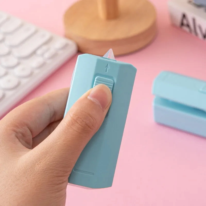 Mini Heat Bag Packaging Sealer Portable Plastic Bag Clip Sealing Machine Food Storage Seal Snack Sealing Kitchen Gadgets