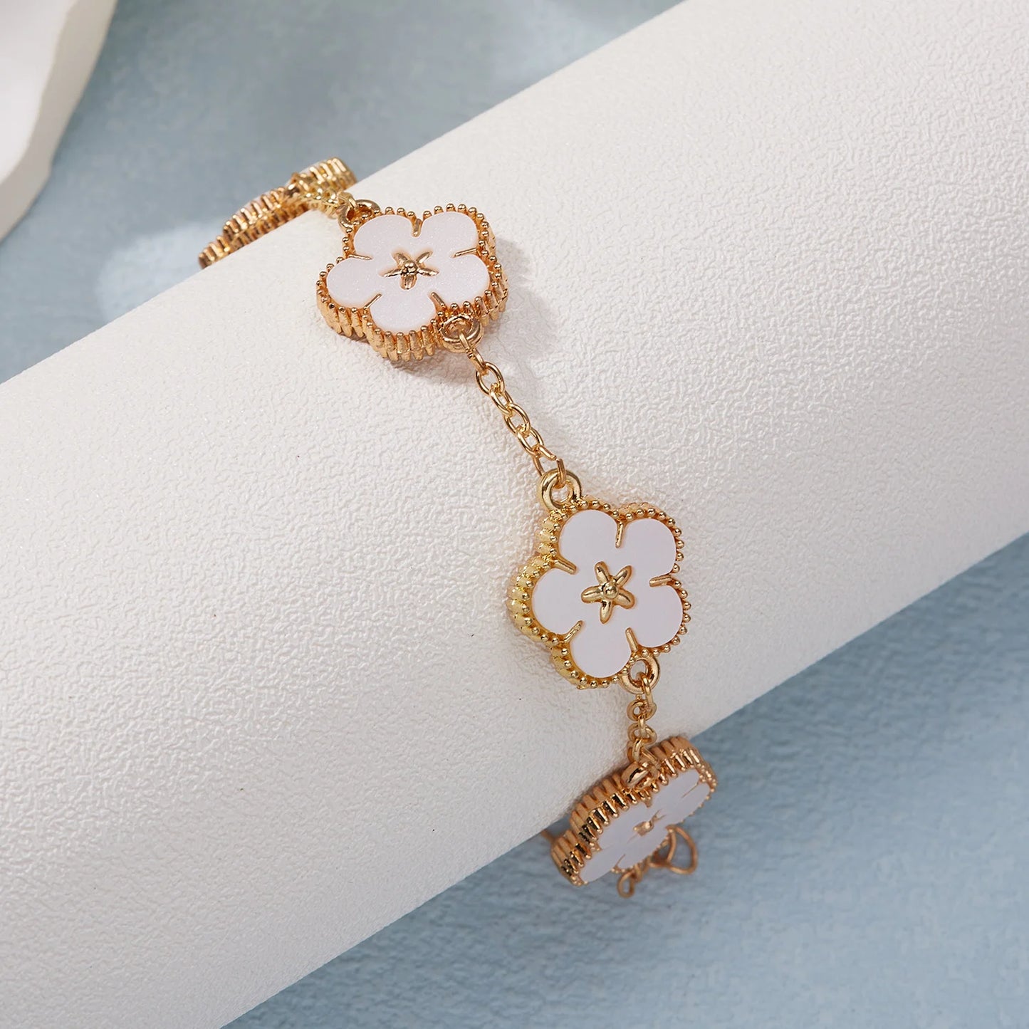 Light Luxury Double-sided Plum Blossoms Bracelets for Women Lucky Five Leaf Flower Adjustable Bracelets Aesthetic Party Jewelry