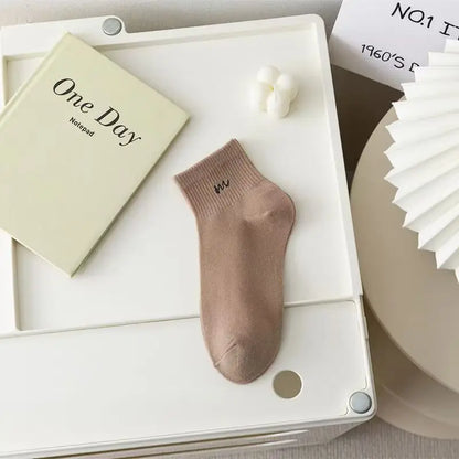 5 pairs of short sports socks for one sale, comfortable and breathable short socks sock