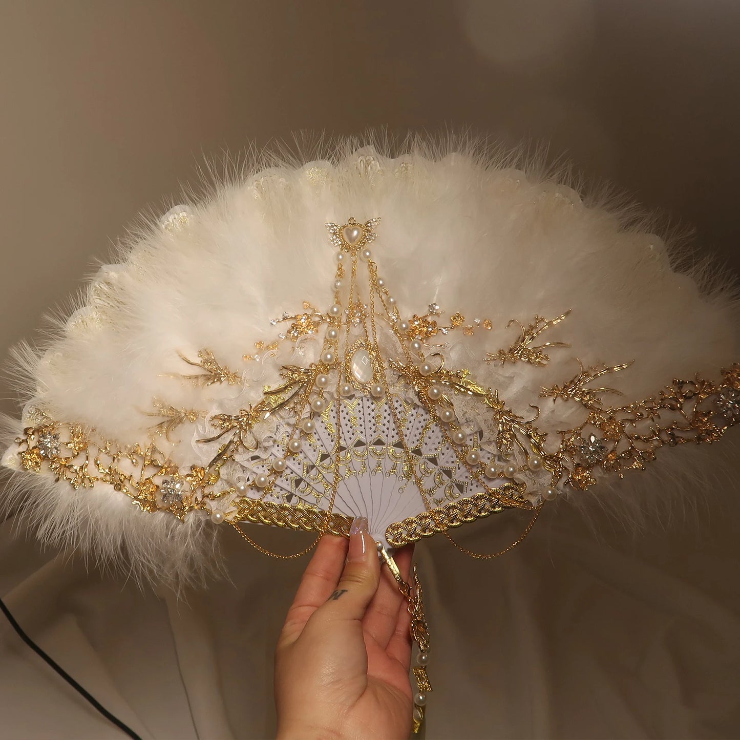 Feather Fan Lolita Dance Cheongsam Catwalk Show Folding Fan Retro Nostalgic Hanfu Fairy Lace Fan