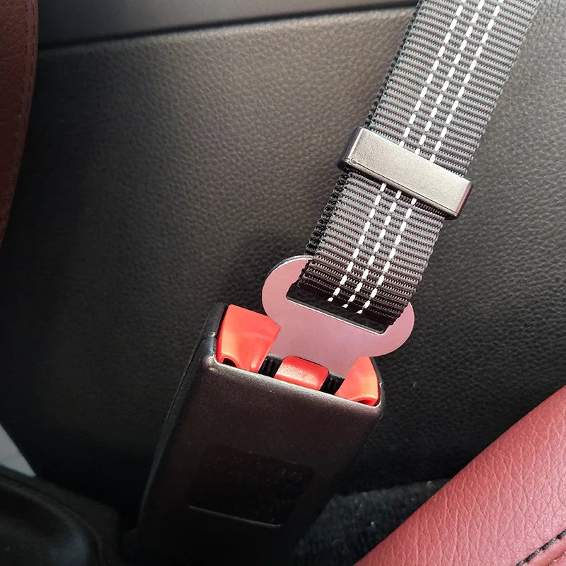 Adjustable Vehicle Seat Belt Pet Supplies Harness, Safe Lever Traction Collar for Dog and Cat Car Safety