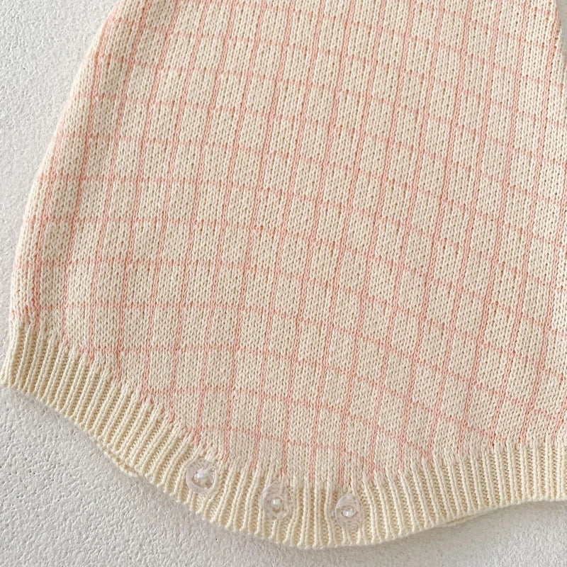 New autumn clothing for babies aged 0-3, featuring a plaid small fragrant style long sleeved sweater and jumpsuit