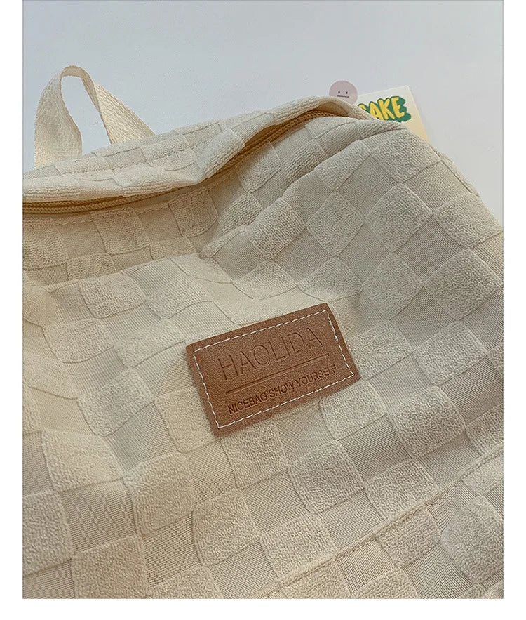 Gift pendant schoolbag, female high school student schoolbag, backpack, college student large-capacity and versatile backpack