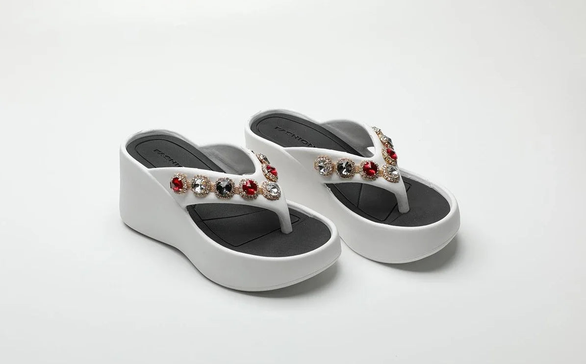 Woman Slippers Flip Flops Slides on Beach Sandals Waterproof Stylish Shoes for Women Top Designs Shoe Clappers Summer Sale