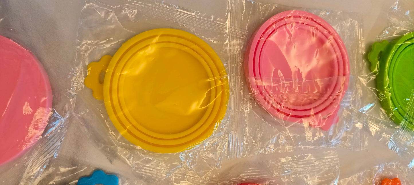 3In1 Silicone Reusable Soft Pet Seal Feed Cans Lid Keep Food Fresh Cover Flexible Storage Household Cup Glass Bottle With Spoon