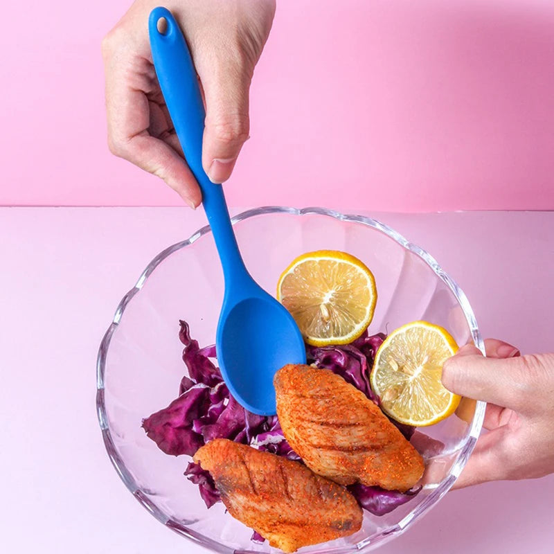 1pc Small Silicone Spoon, High Temperature Resistant Soup Spoon, Mixing Spoon, Salad Spoon, Kitchen Utensils Accessories