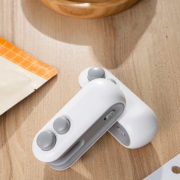 Mini Sealer Portable Mini Sealer 2 in 1 Heat Sealer For Snacks  Home use rechargeable sealer Vacuum Sealer Snacks plastic bag