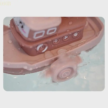 090B Bathtub Toy for Babies Lovely Cartoon Clockwork Float Cartoon Ship Boat Little Cruise Ship Interesting Clockwork Toy