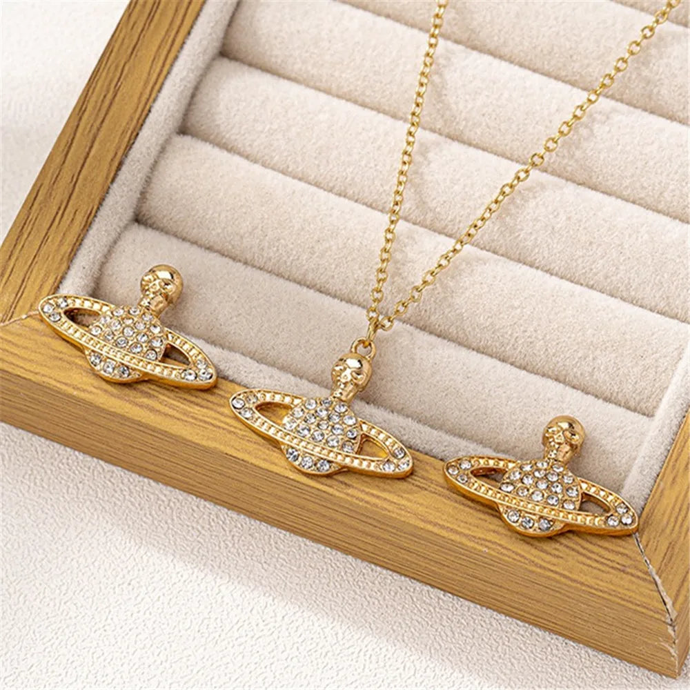 European and American Light Luxury, Niche Design Sense Metal Accessories, Fashionable and Elegant Women's Jewelry Accessories