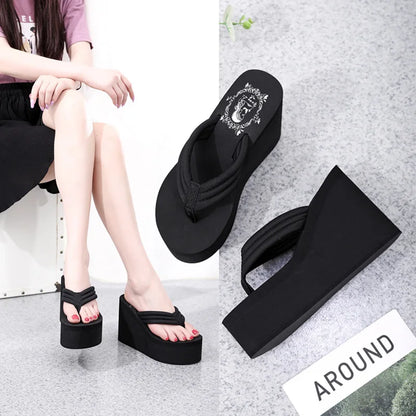 2025 flip flops for women, thick bottom, anti slip, wear-resistant, fashionable, versatile, women's outdoor cool slippers