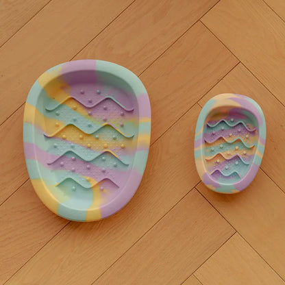 Slow Feeder Bowl for Dogs & Cats - Non-slip Silicone Pet Food Dish with Egg Design for Small Dogs & Kittens