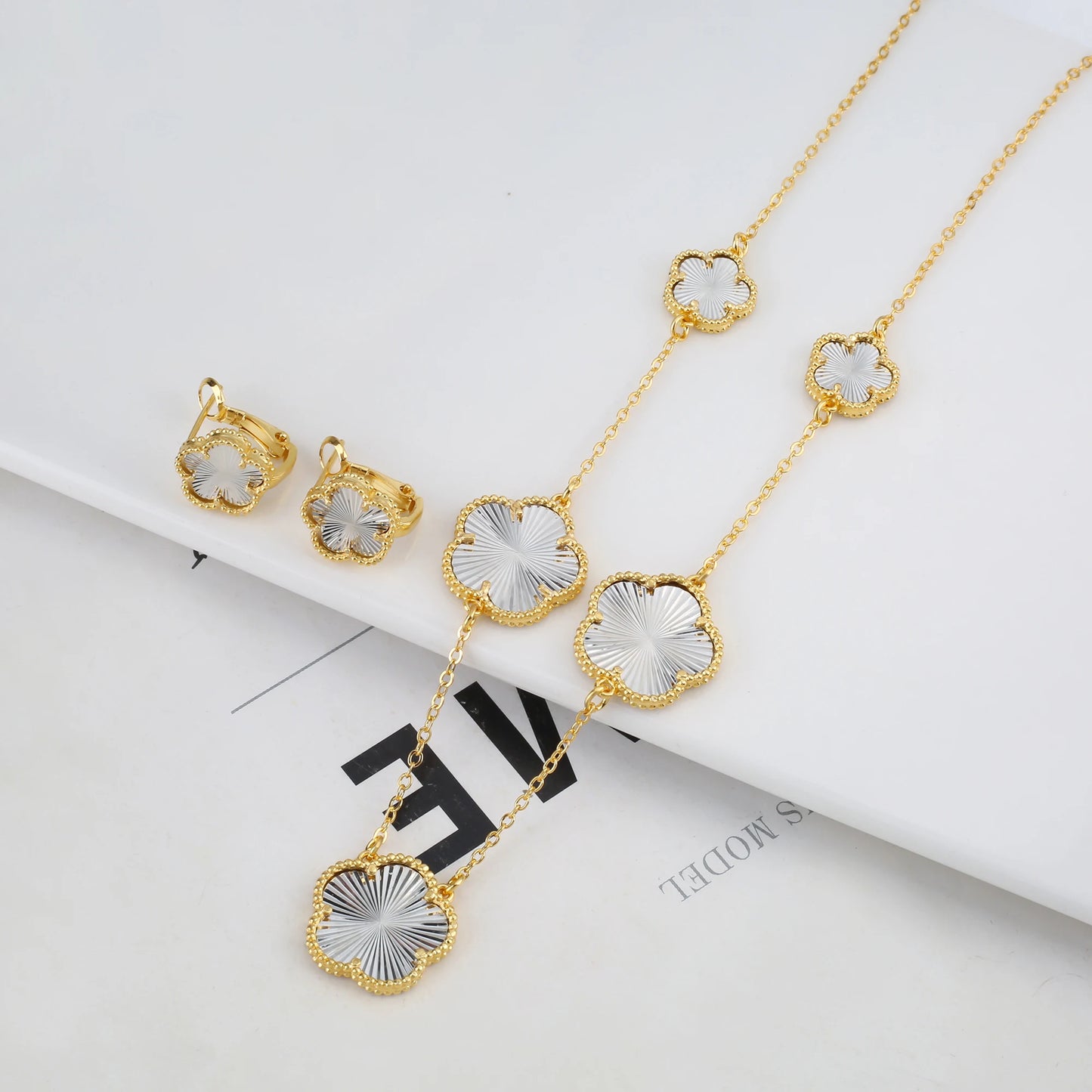Irregular New Double Sided Natural Stone Shell Plant Five Leaf Flower Jewelry Set Necklace Earrings Women's High Quality Clover