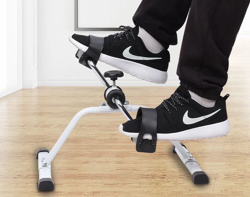 Pedals Exercise Bike Portable Mini Exercise Bike Bodybuilding Machine Elderly Rehabilitation Leg Arm Trainer Bicycle