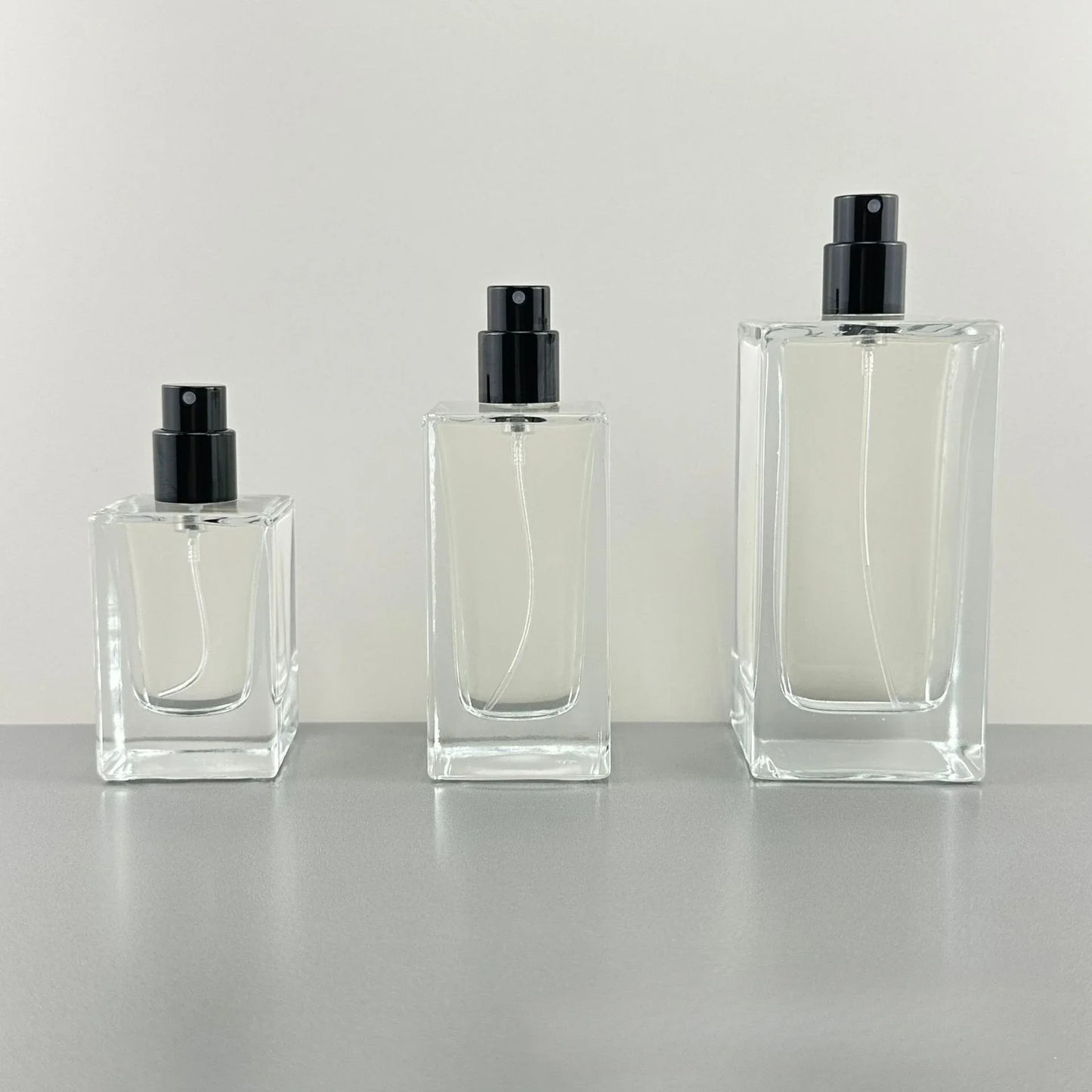 Perfume Container Bottle Cosmetics Bottled Crystal White Glass Bottles and Finely Sprayed in Bottles Perfumes