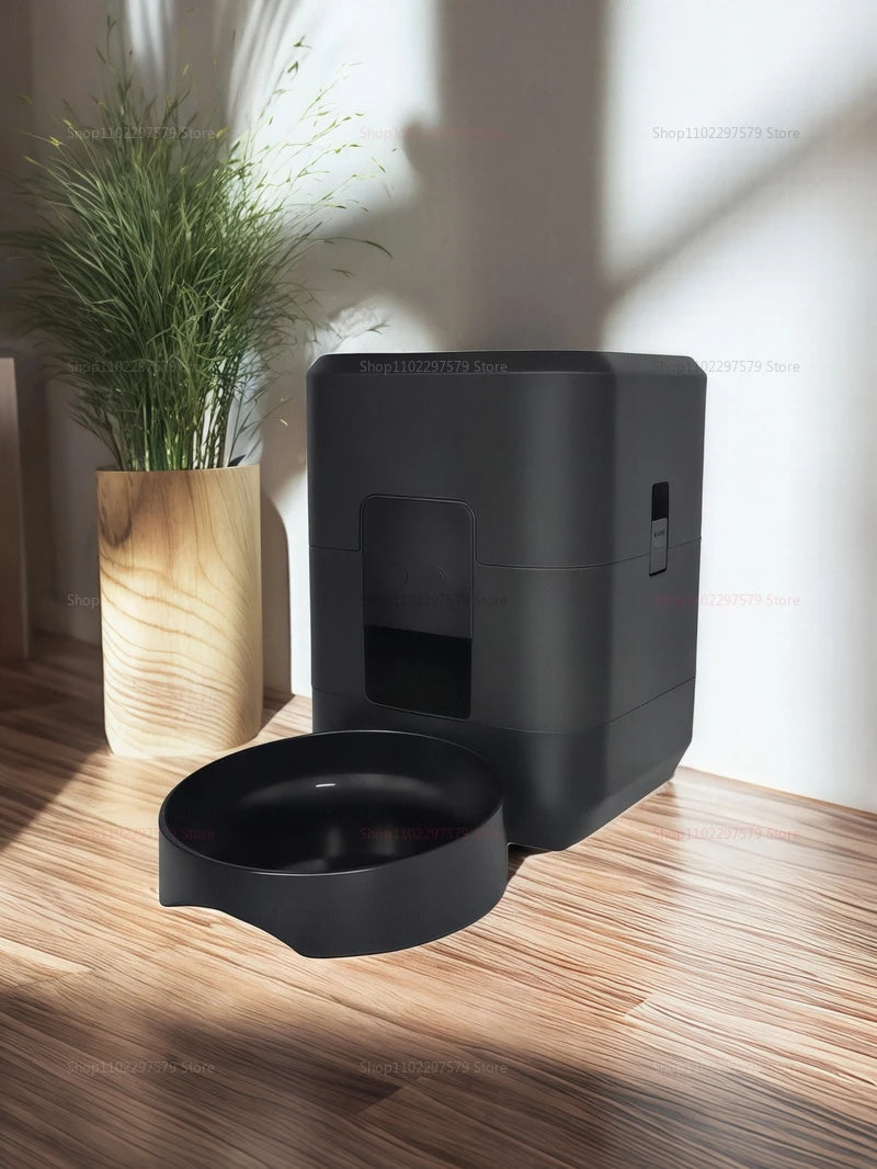 Smart Pet Feeder 2L Automatic Wifi Enabled Dry Food Dispenser for Cat Dog Home Use App Control Pet Supplies Auto Feeding System.