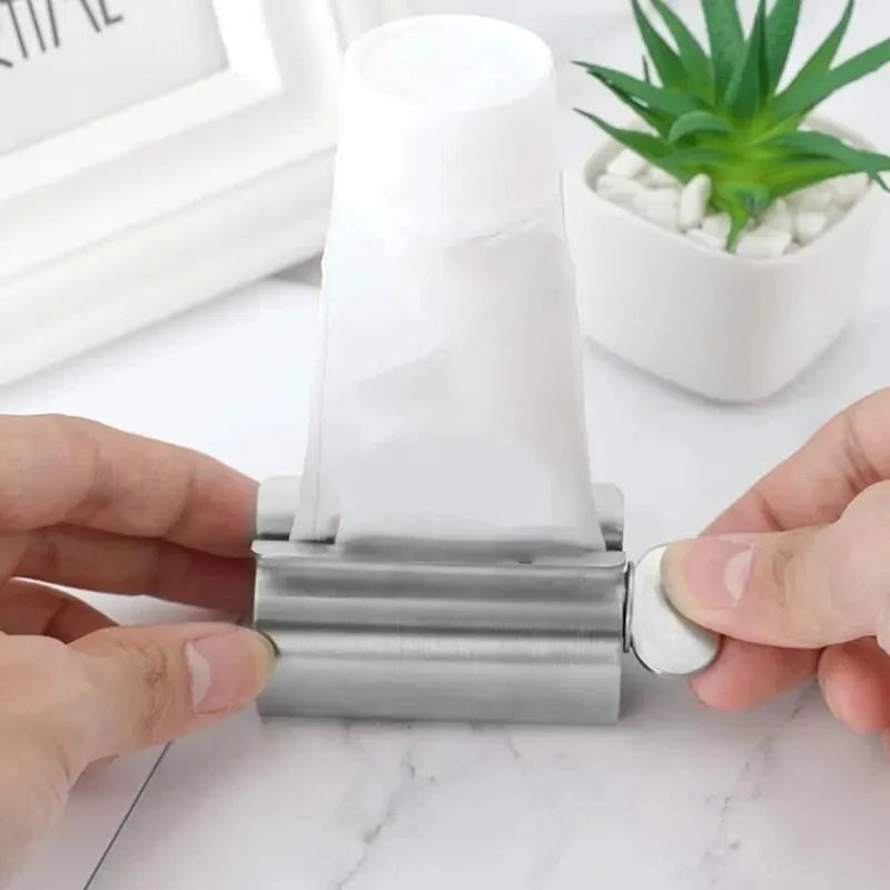 1pc Stainless Steel Wringer Roller Rotate Dispenser for Ointments Cosmetics Bathroom Accessories Toothpaste Squeezer Tube Roller