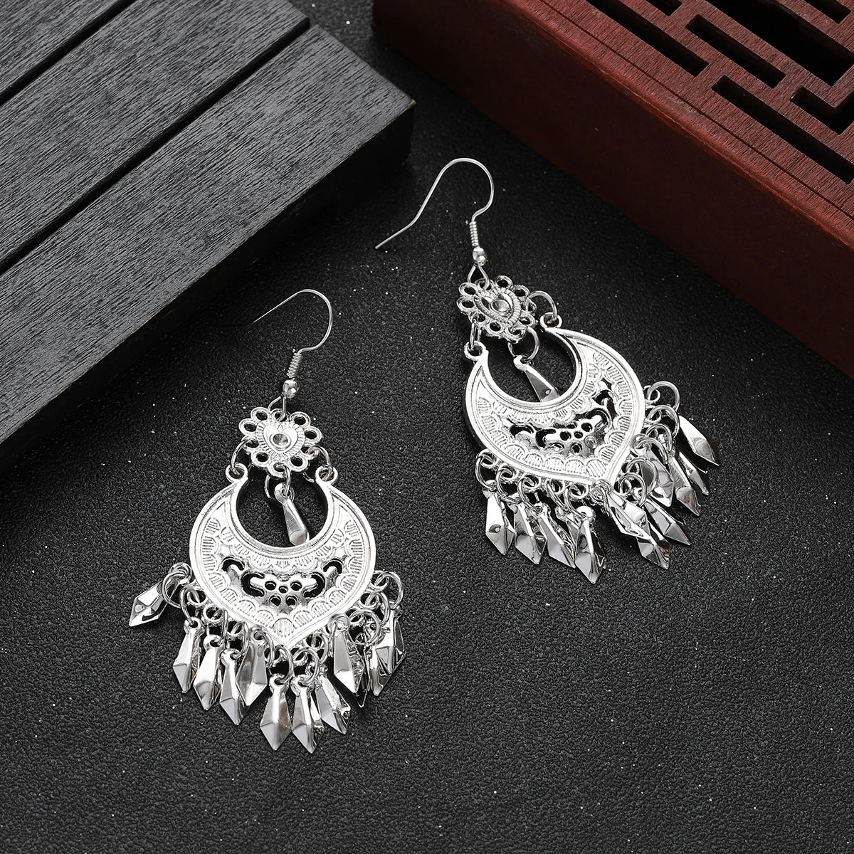 Ethnic Tibetan Silver Heart Shaped Flower Tassel Earrings Metal Alloy Pendant Jewelry Women's Vintage Bohemian Earrings