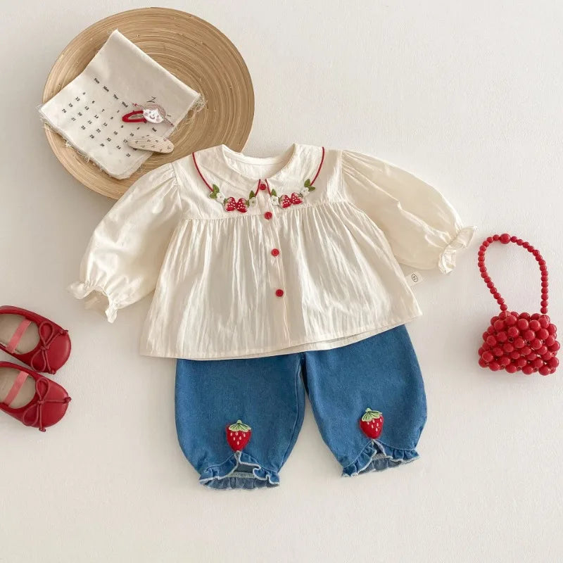 Girls Fashion Shirt 2025 New Spring Baby Korean Long Sleeve Shirt Children Spring Strawberry Peter Pan Collar Top