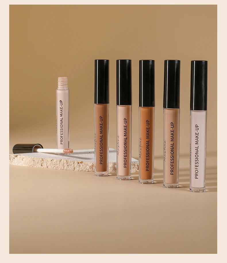 6-color Flawless Foundation, Improving Uneven Skin Tone, Light, Medium Coverage, Semi-matte, Vegan.