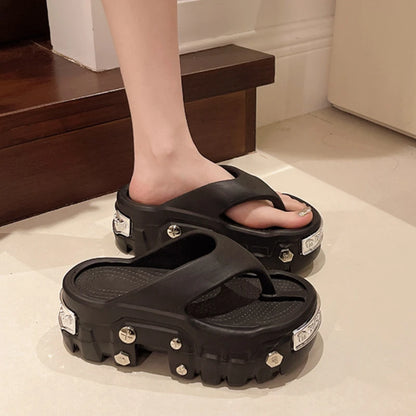 Woman flip flops Punk Design Shoes 2025 trend Casual Platform Sandals non-slip Outdoor slippers Unique features Flat Slides